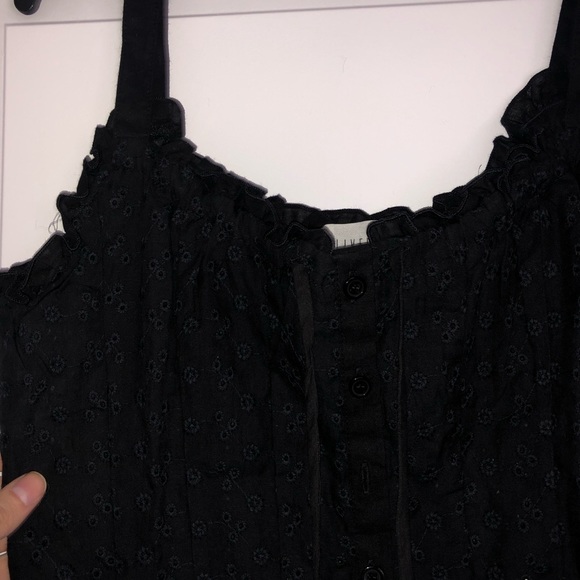 Button up eyelet tank! - Picture 6 of 8